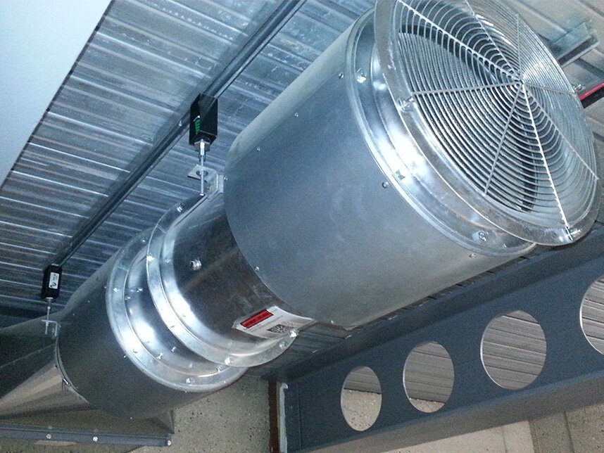 Smoke extract ceiling fan