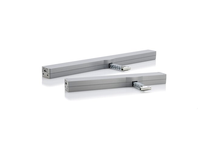 Gray chain drives in different sizes