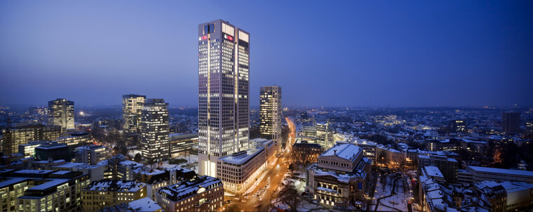Opera Tower in frankfurt with wide view an city view | © Tishmann Speyer / Klaus Helbig